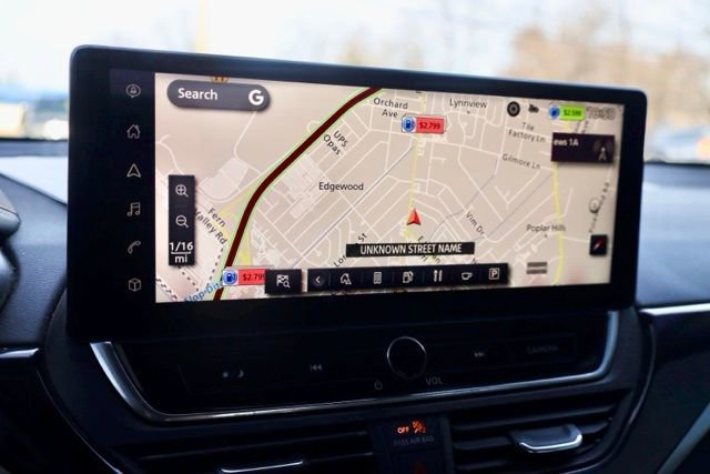 Used 2023 Nissan Altima 2.0 SR image 3