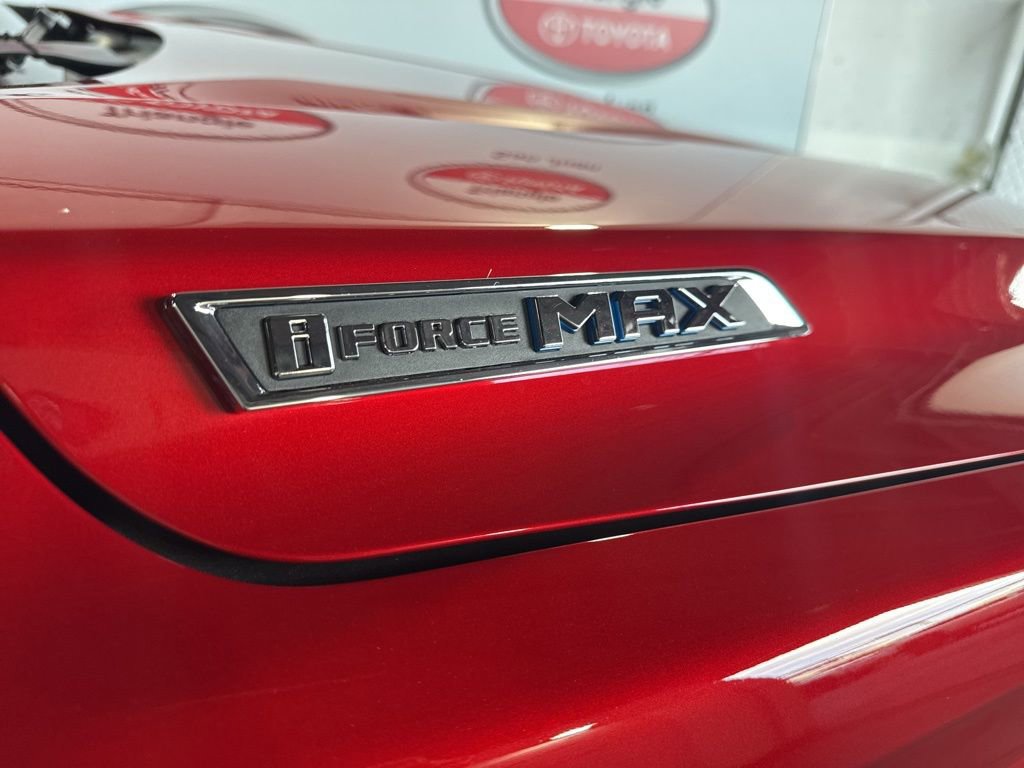 Used 2025 Toyota Sequoia Platinum image 7