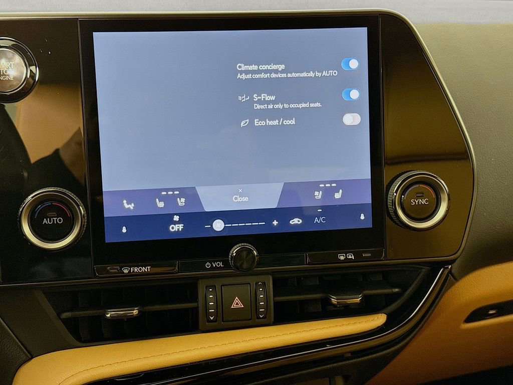 Used 2024 Lexus NX 250 FWD w/ Premium Package image 16