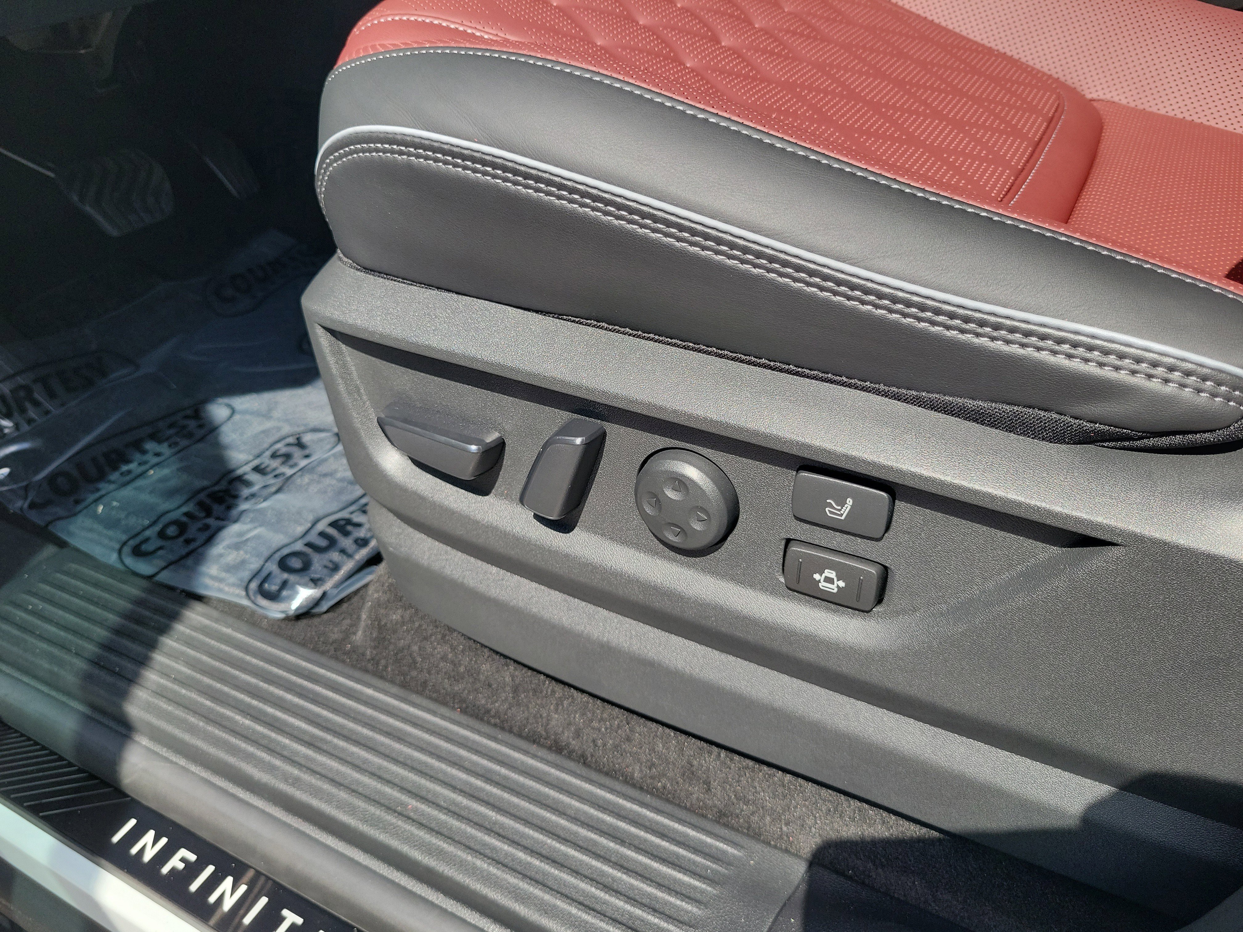 New 2026 INFINITI QX80 Autograph image 17