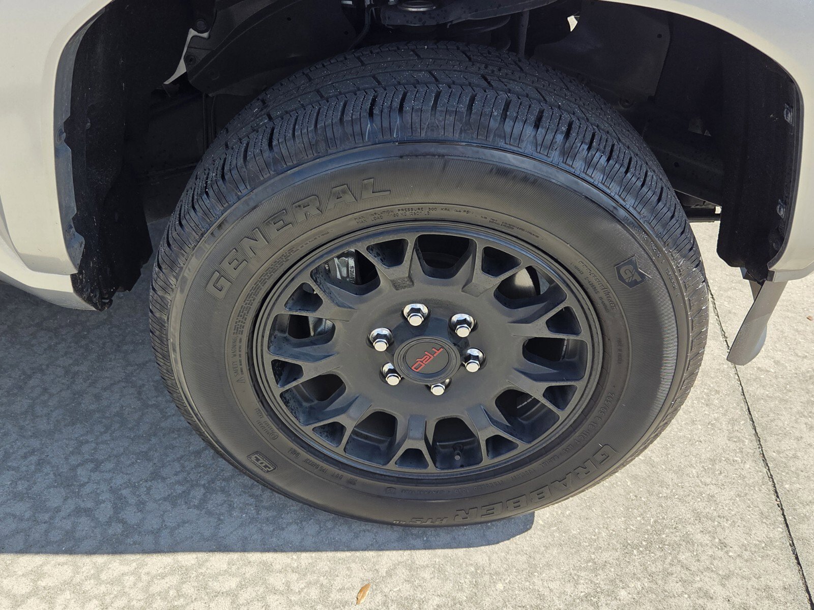 Certified 2024 Toyota Tacoma TRD Sport image 12