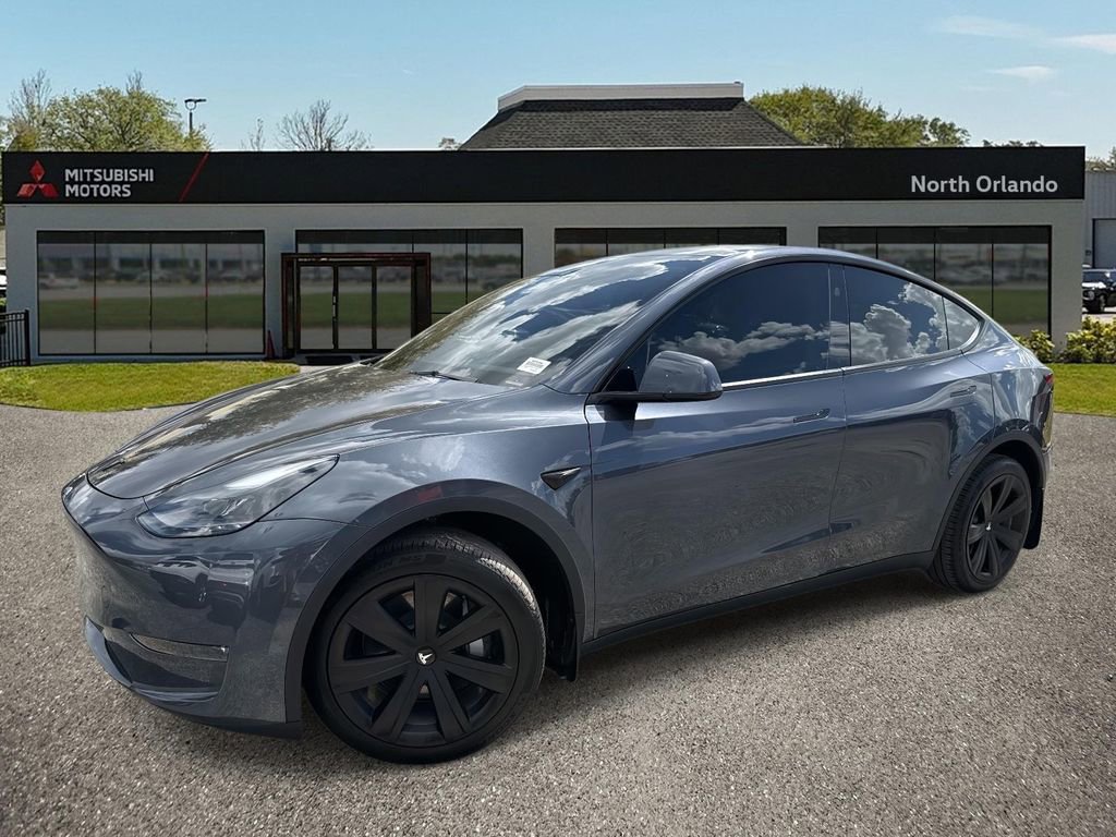 Used 2023 Tesla Model Y Long Range image 1