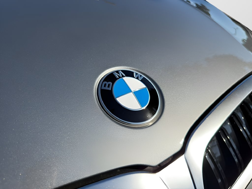 New 2026 BMW 330i Sedan w/ Premium Package RWD image 27