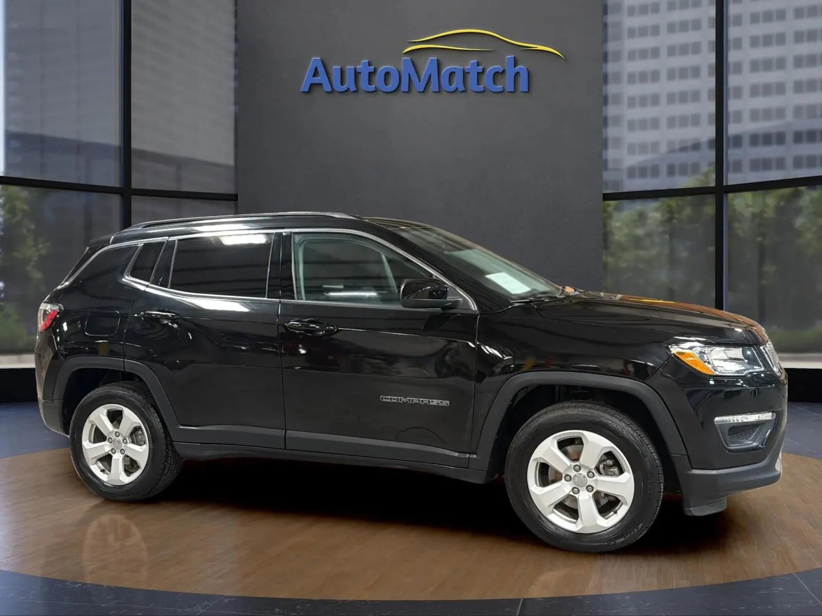 Used 2020 Jeep Compass Latitude w/ Cold Weather Group AWD/4WD image 14