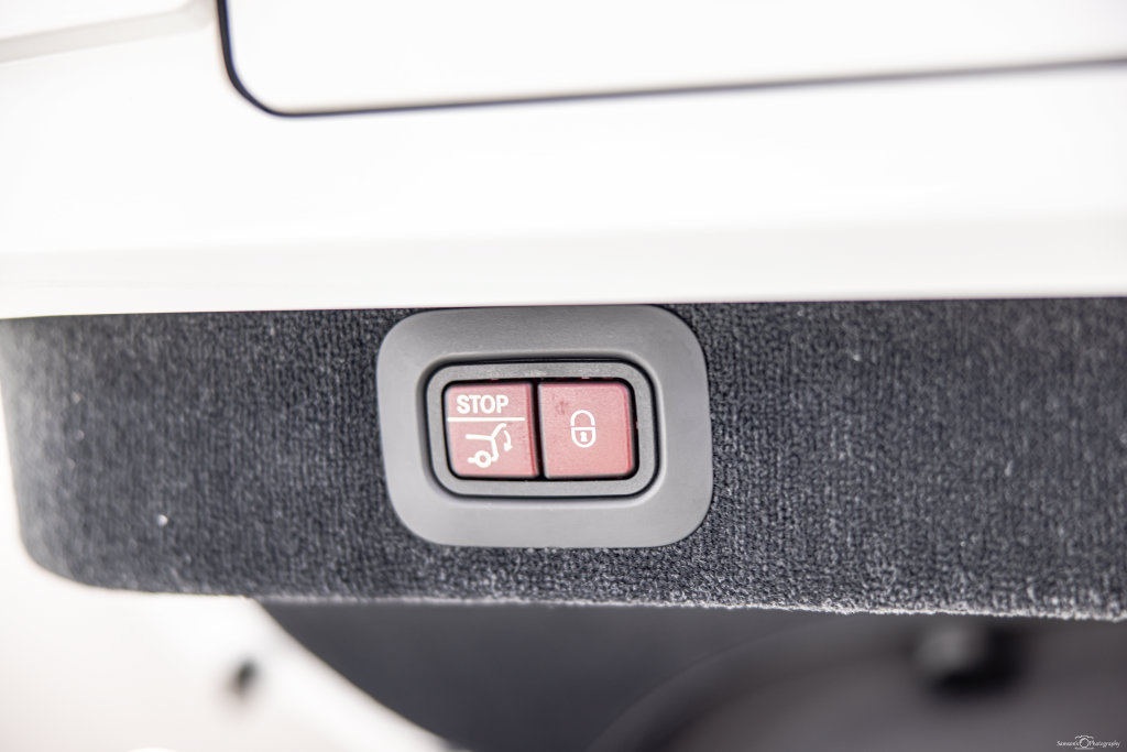 Used 2024 Aston Martin DBX 707 AWD/4WD image 16