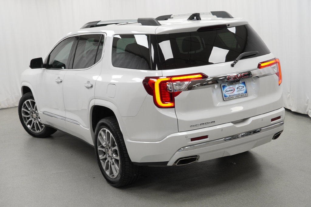 Certified 2023 GMC Acadia Denali w/ Denali Technology Package FWD image 42