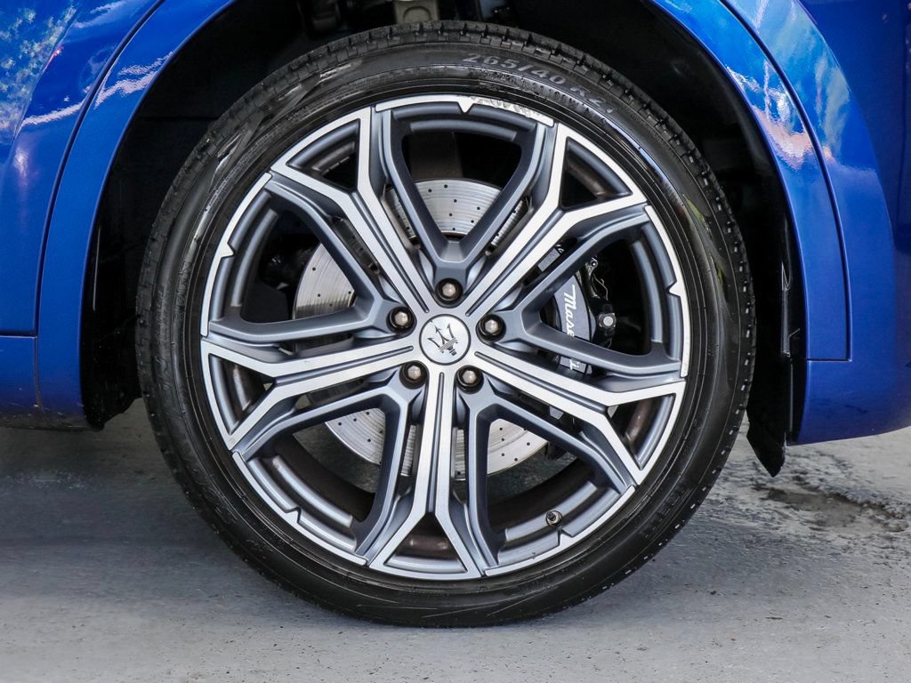 Used 2022 Maserati Levante Modena AWD/4WD image 12