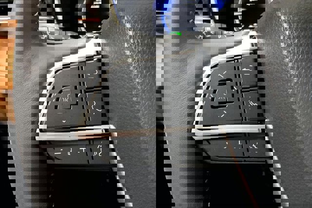 Used 2026 Toyota Highlander Platinum image 18