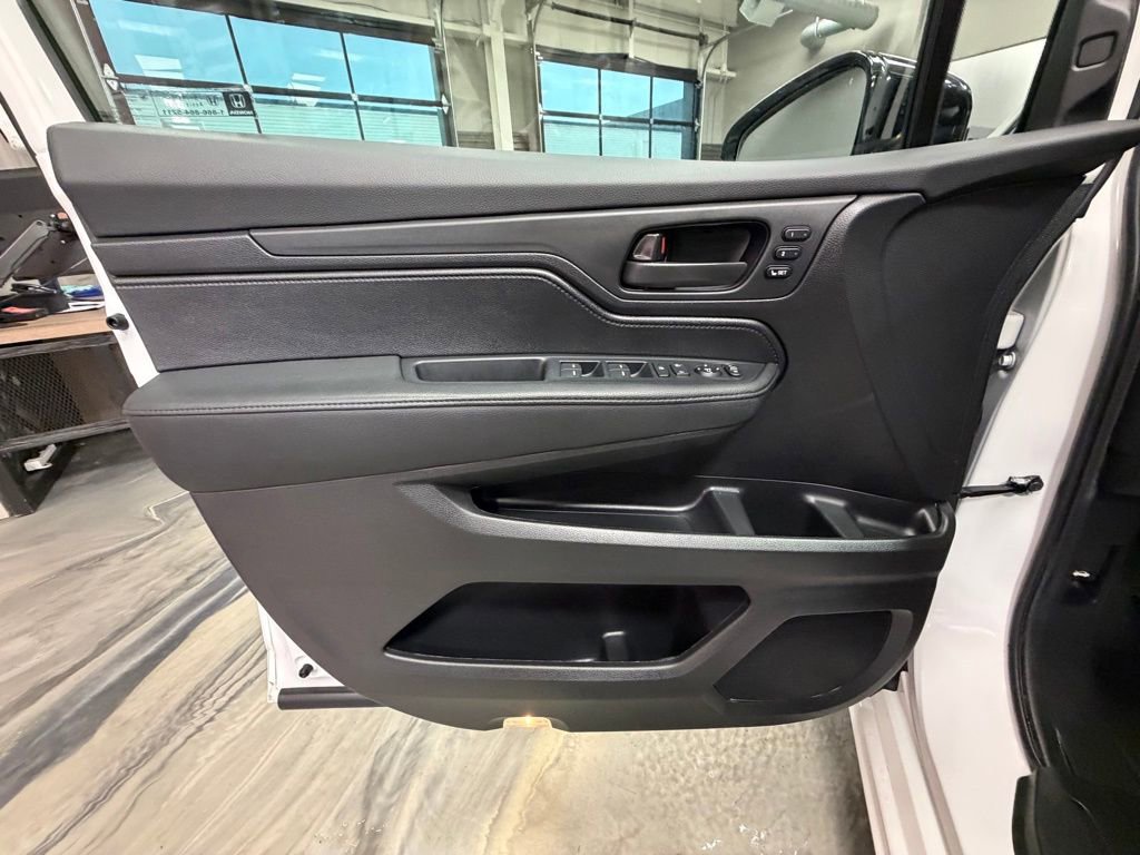 Used 2025 Honda Odyssey Sport-L image 54