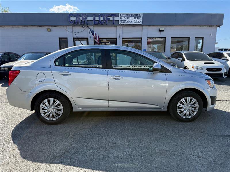 Used 2014 Chevrolet Sonic LS image 5