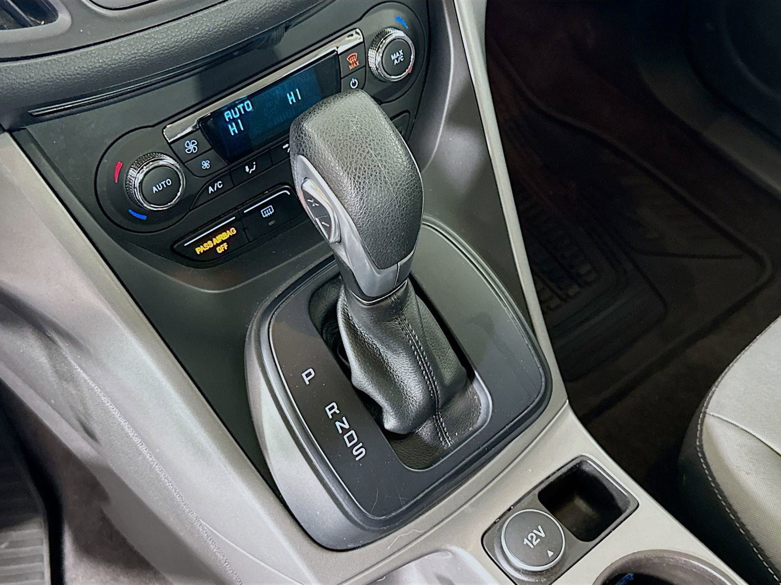 Used 2016 Ford Escape SE w/ Equipment Group 201A image 17