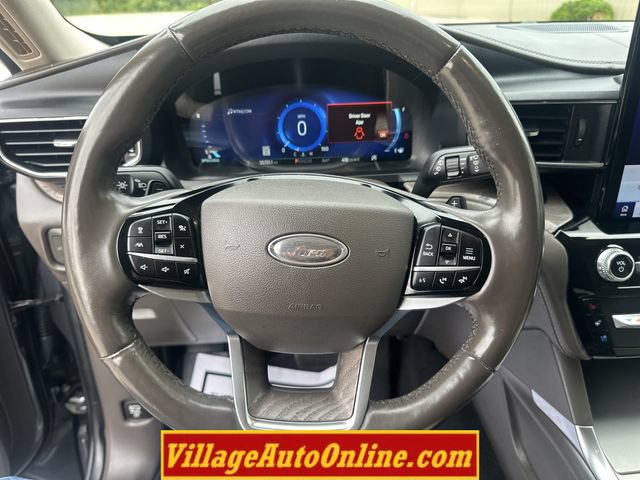 Used 2021 Ford Explorer Platinum w/ Equipment Group 601A AWD/4WD image 29