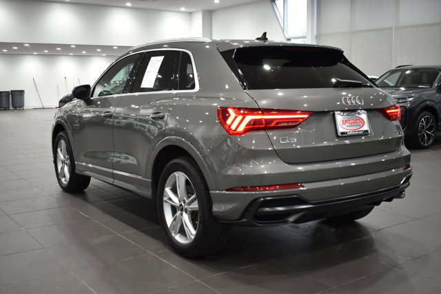 Used 2022 Audi Q3 2.0T Premium Plus w/ Premium Plus Package image 9