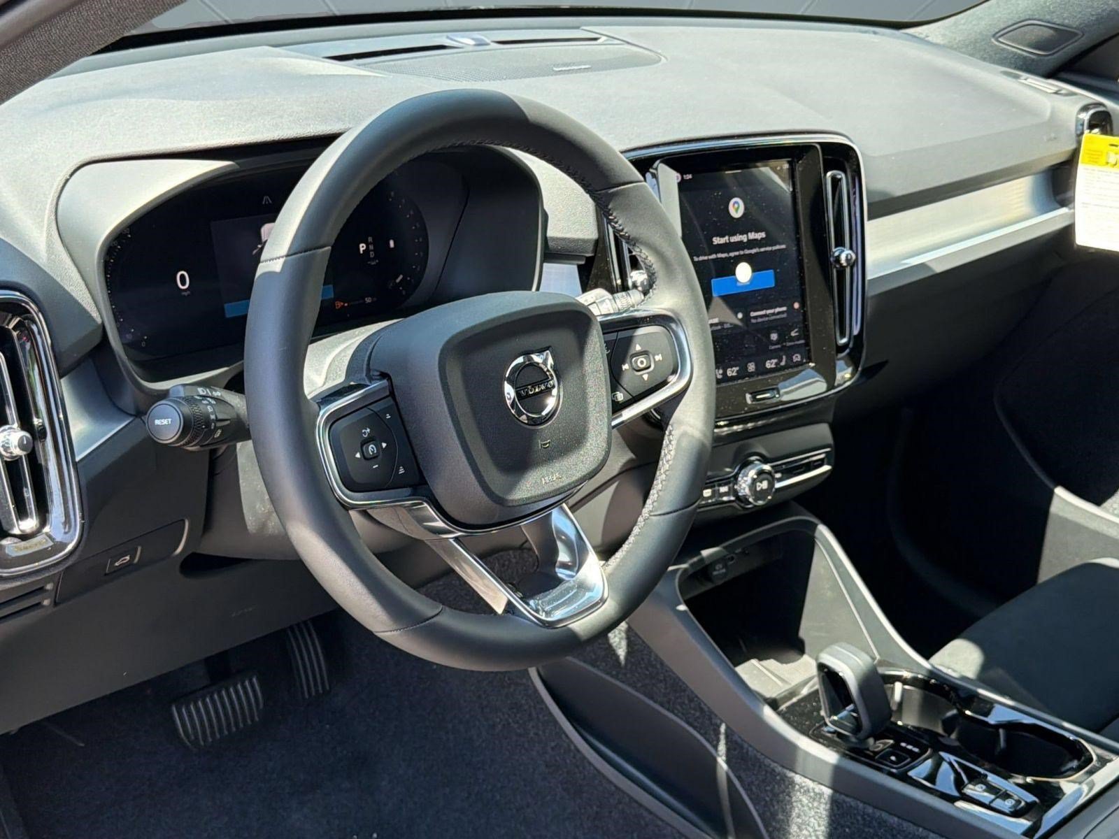New 2026 Volvo XC40 B5 Ultra w/ Climate Package AWD/4WD image 4
