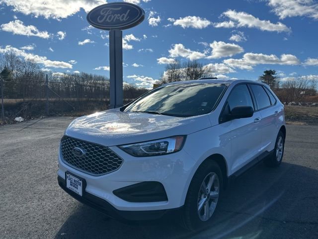 Used 2024 Ford Edge SE image 3