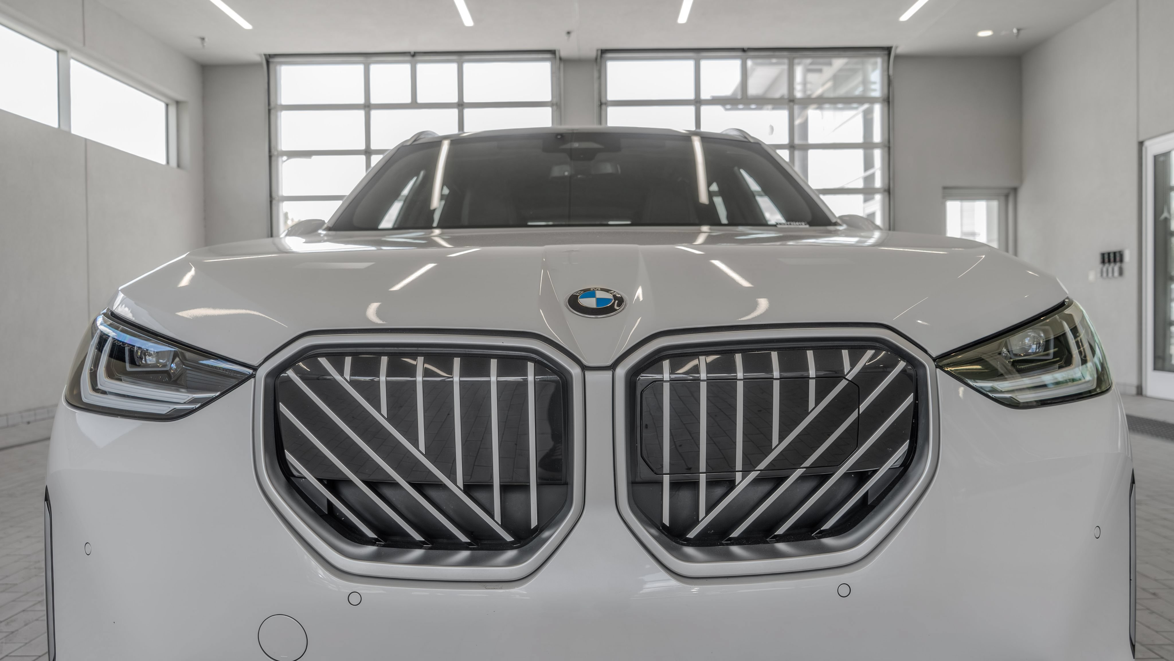 Used 2025 BMW X3 xDrive30i w/ M Sport Package AWD/4WD image 23