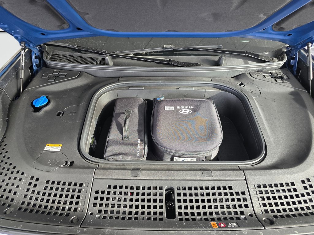 New 2026 Hyundai Ioniq 9 S RWD image 13
