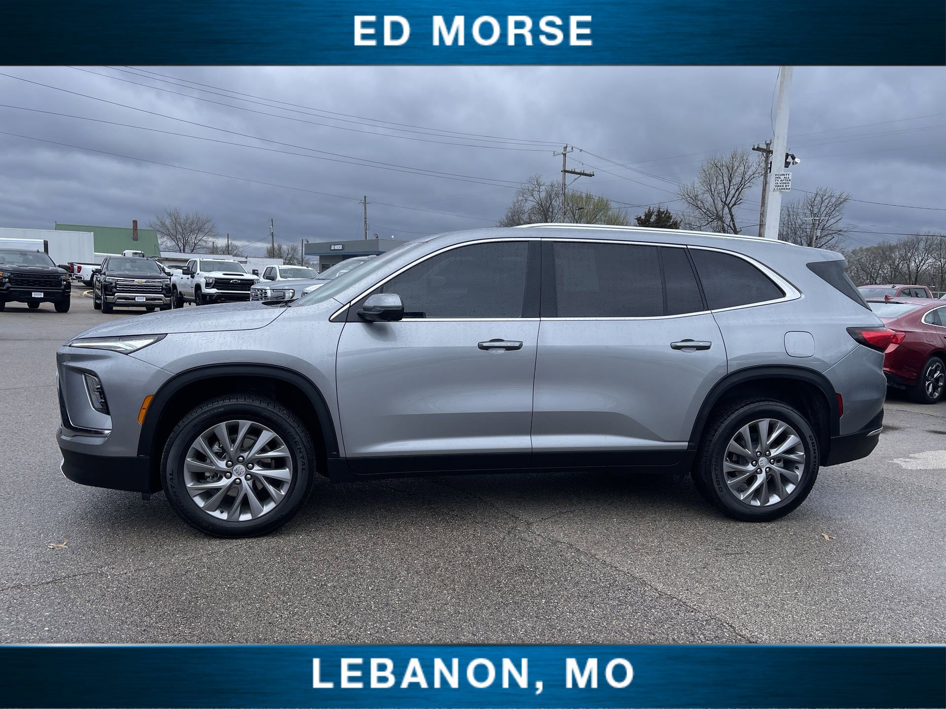 Used 2025 Buick Enclave Preferred image 10