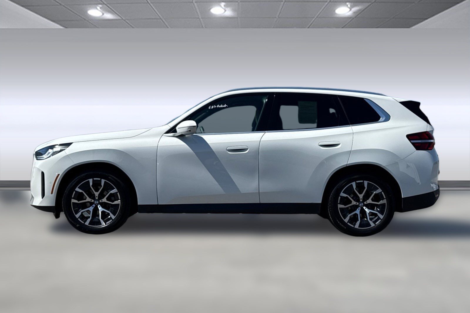 Used 2026 BMW X3 xDrive30i w/ Premium Package AWD/4WD image 2