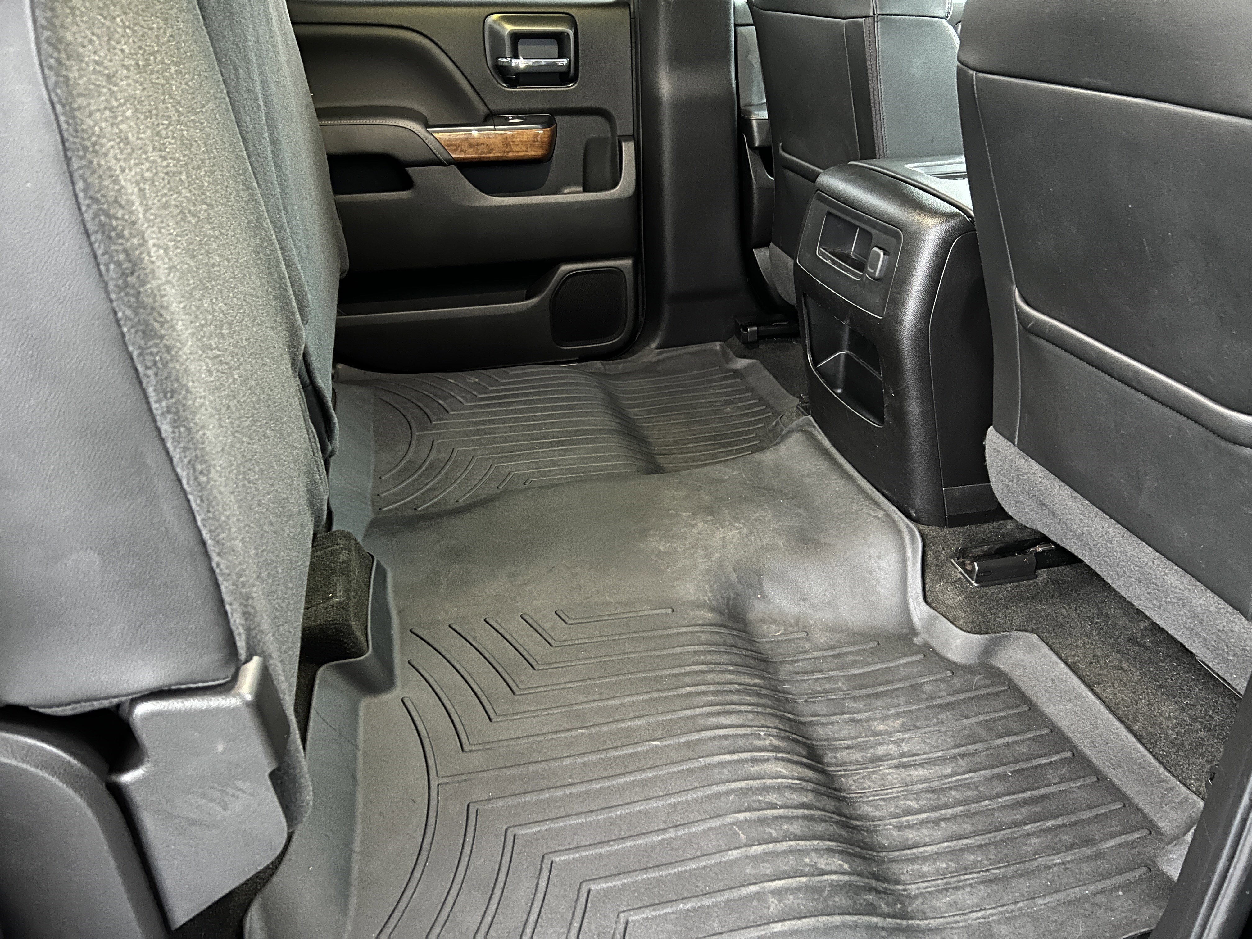 Used 2018 Chevrolet Silverado 2500 High Country w/ Duramax Plus Package image 21