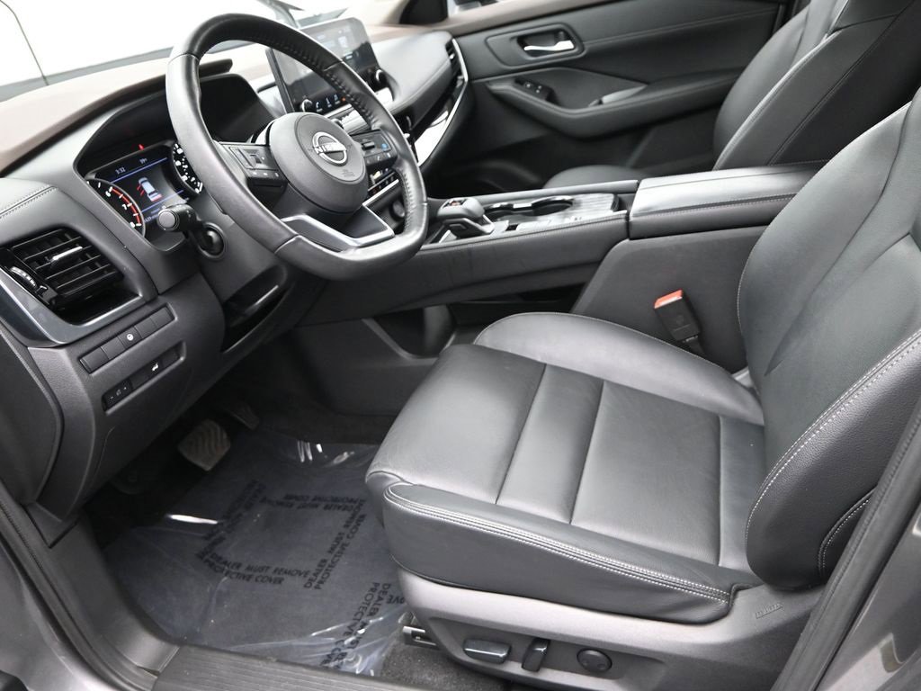 Used 2023 Nissan Rogue SL w/ SL Premium Package image 14