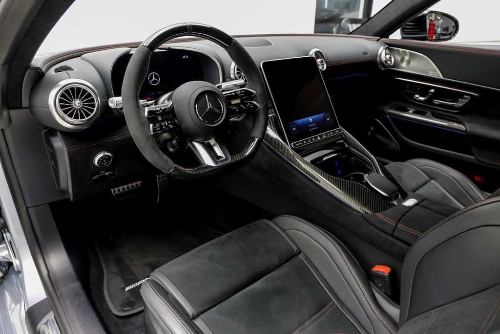 Used 2024 Mercedes-Benz SL 63 AMG 4MATIC image 11