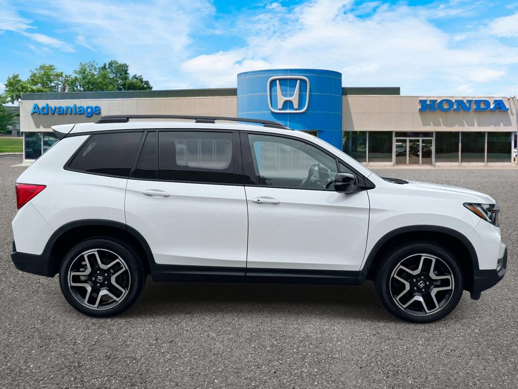 Certified 2023 Honda Passport Elite image 3