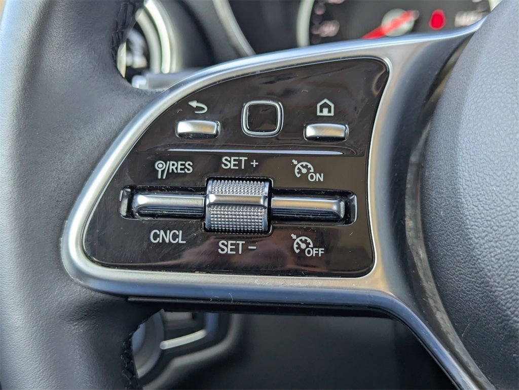Used 2022 Mercedes-Benz GLC 300 image 26
