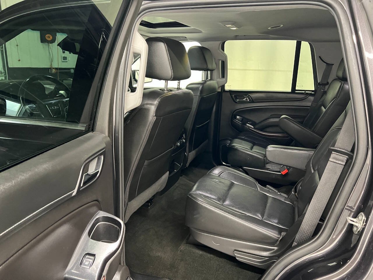 Used 2018 GMC Yukon SLT AWD/4WD image 9