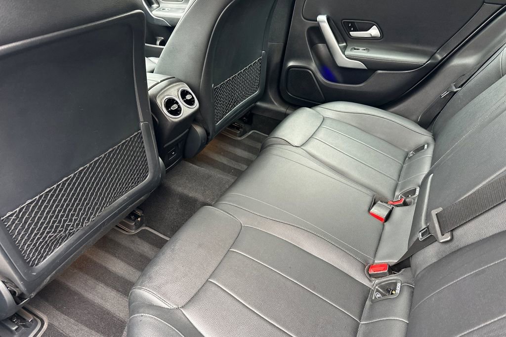 Used 2021 Mercedes-Benz CLA 250 image 10
