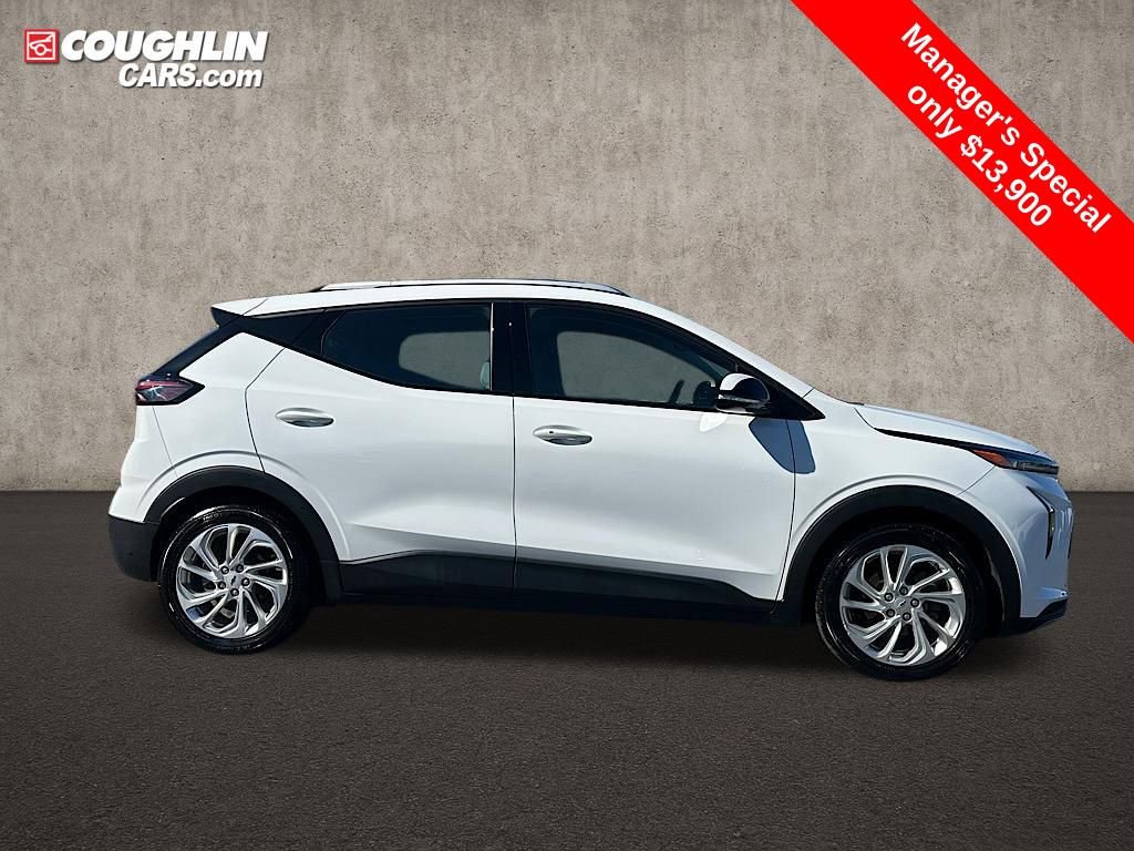 Used 2023 Chevrolet Bolt EUV LT w/ Driver Confidence Package image 9