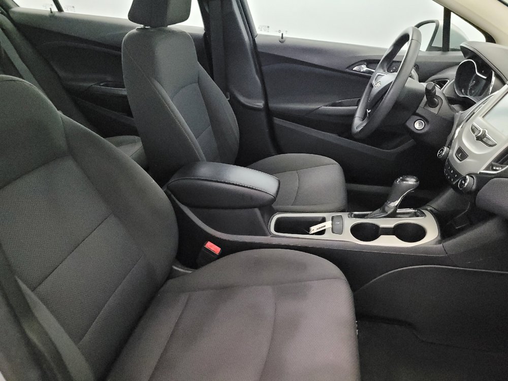 Used 2018 Chevrolet Cruze LS FWD image 21