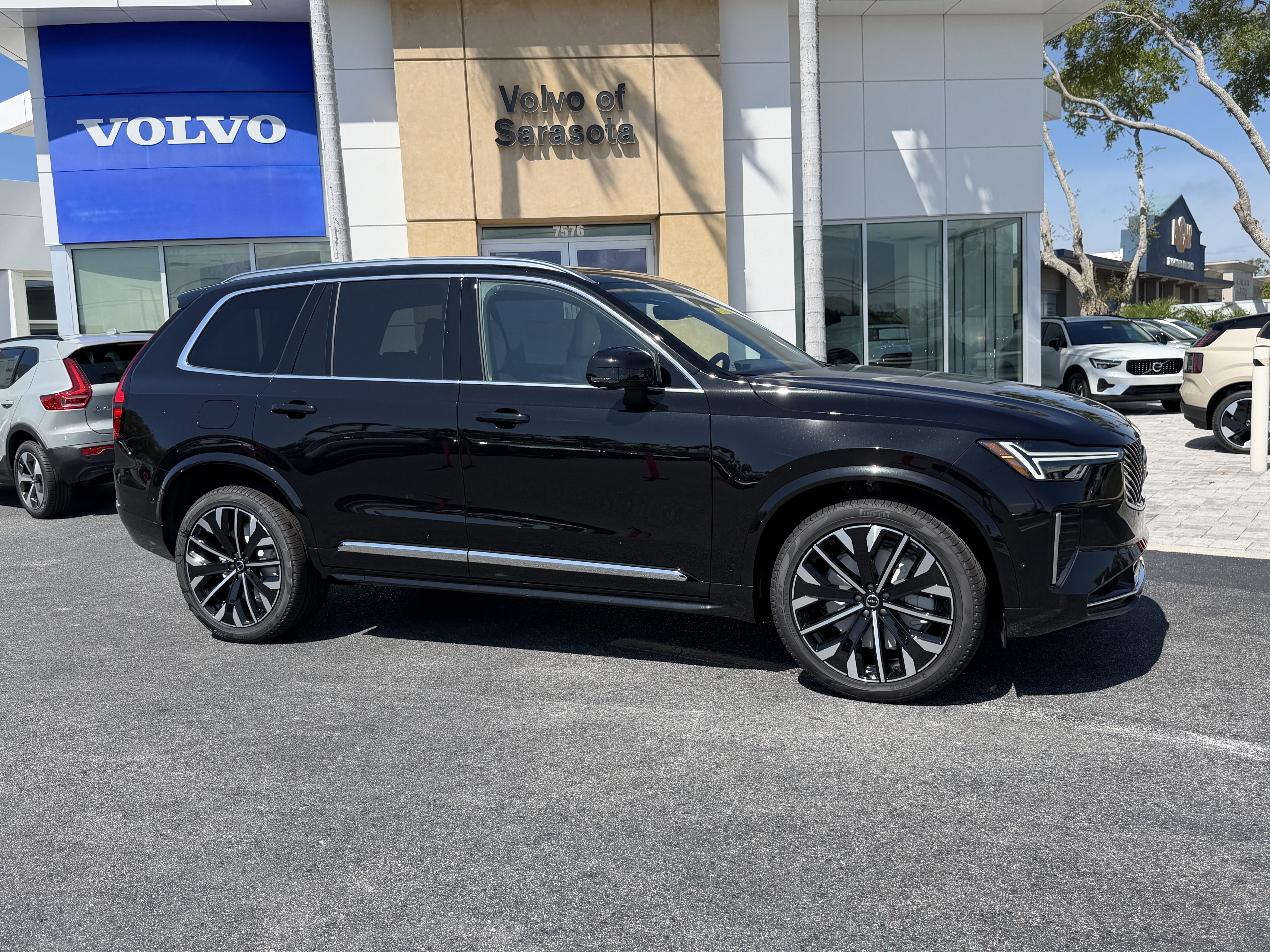 New 2026 Volvo XC90 T8 Ultra w/ Protection Package image 1