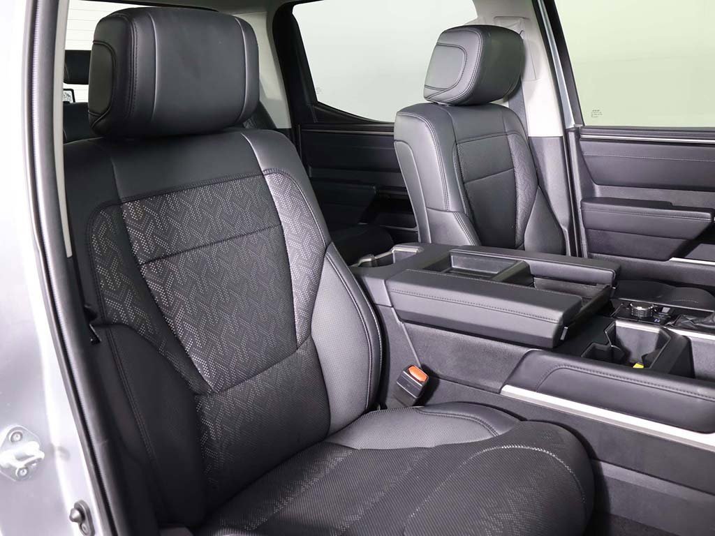 Used 2023 Toyota Tundra Limited image 25