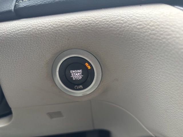 Used 2023 Chrysler Pacifica Limited image 18