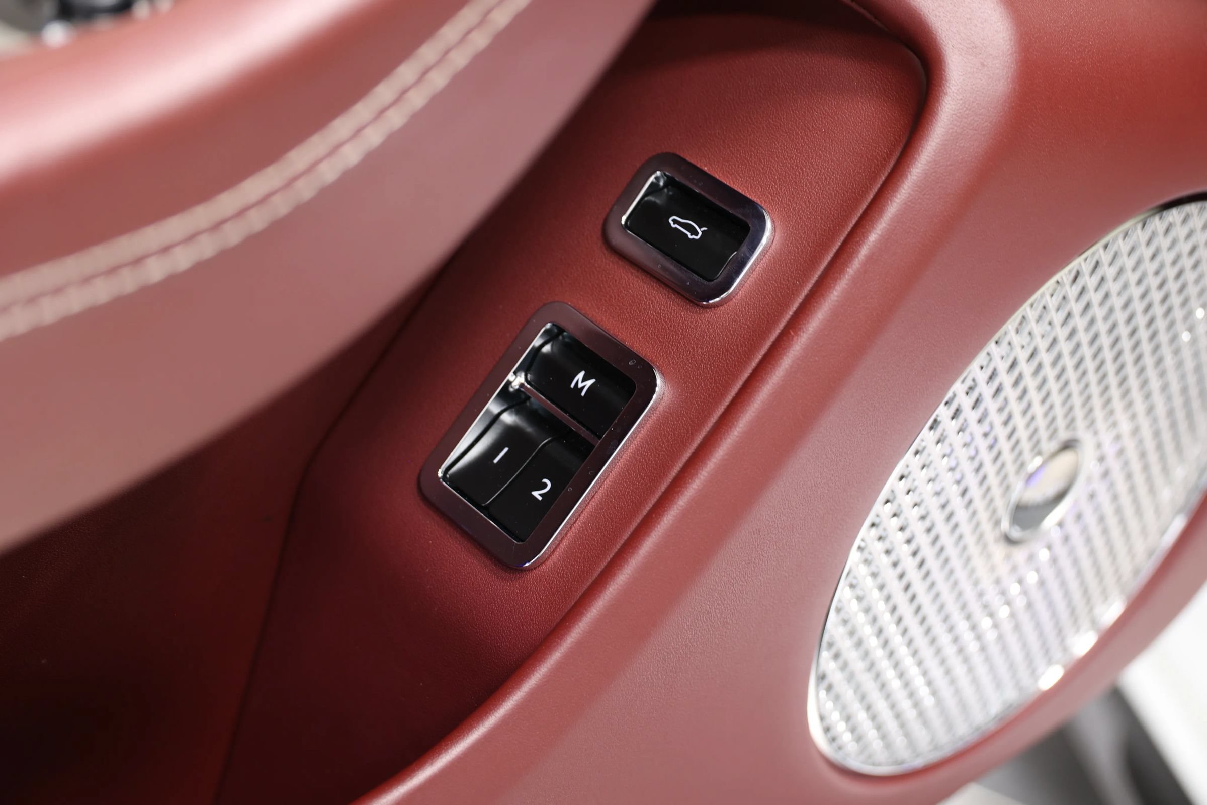 Used 2022 Bentley Flying Spur W12 AWD/4WD image 16