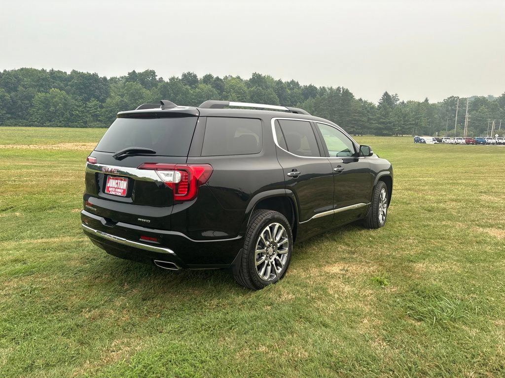 Used 2023 GMC Acadia Denali w/ Denali Technology Package AWD/4WD image 8