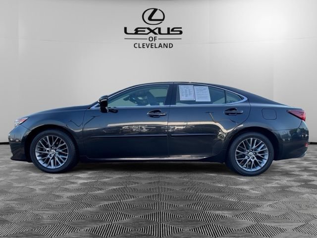 Used 2018 Lexus ES 350 w/ Navigation System Package FWD image 3