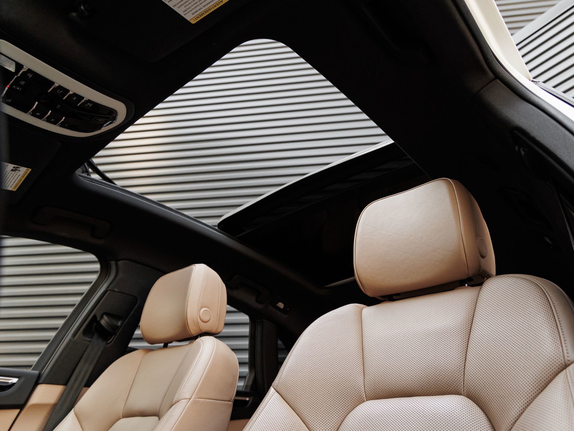 Certified 2021 Porsche Macan S AWD/4WD image 14