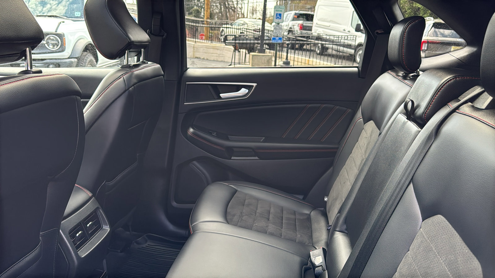 Certified 2024 Ford Edge ST-Line image 31