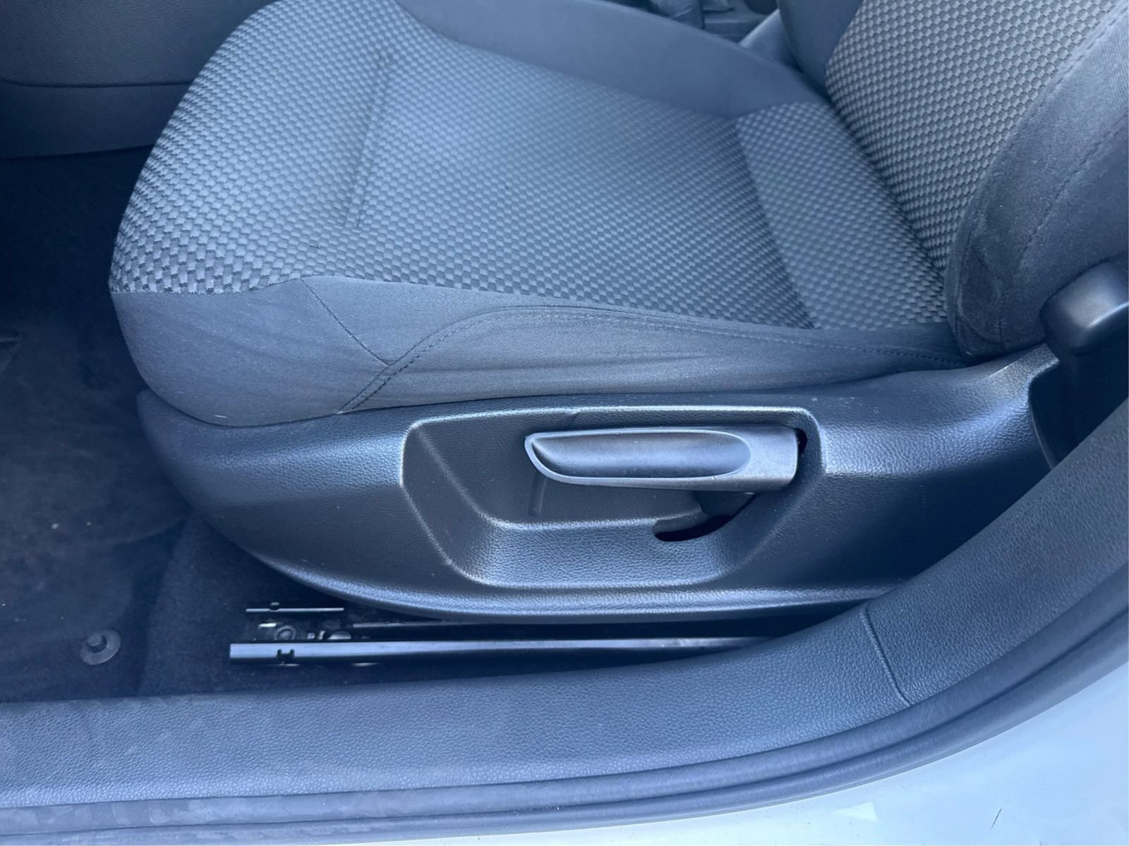 Used 2012 Volkswagen Jetta S FWD image 19