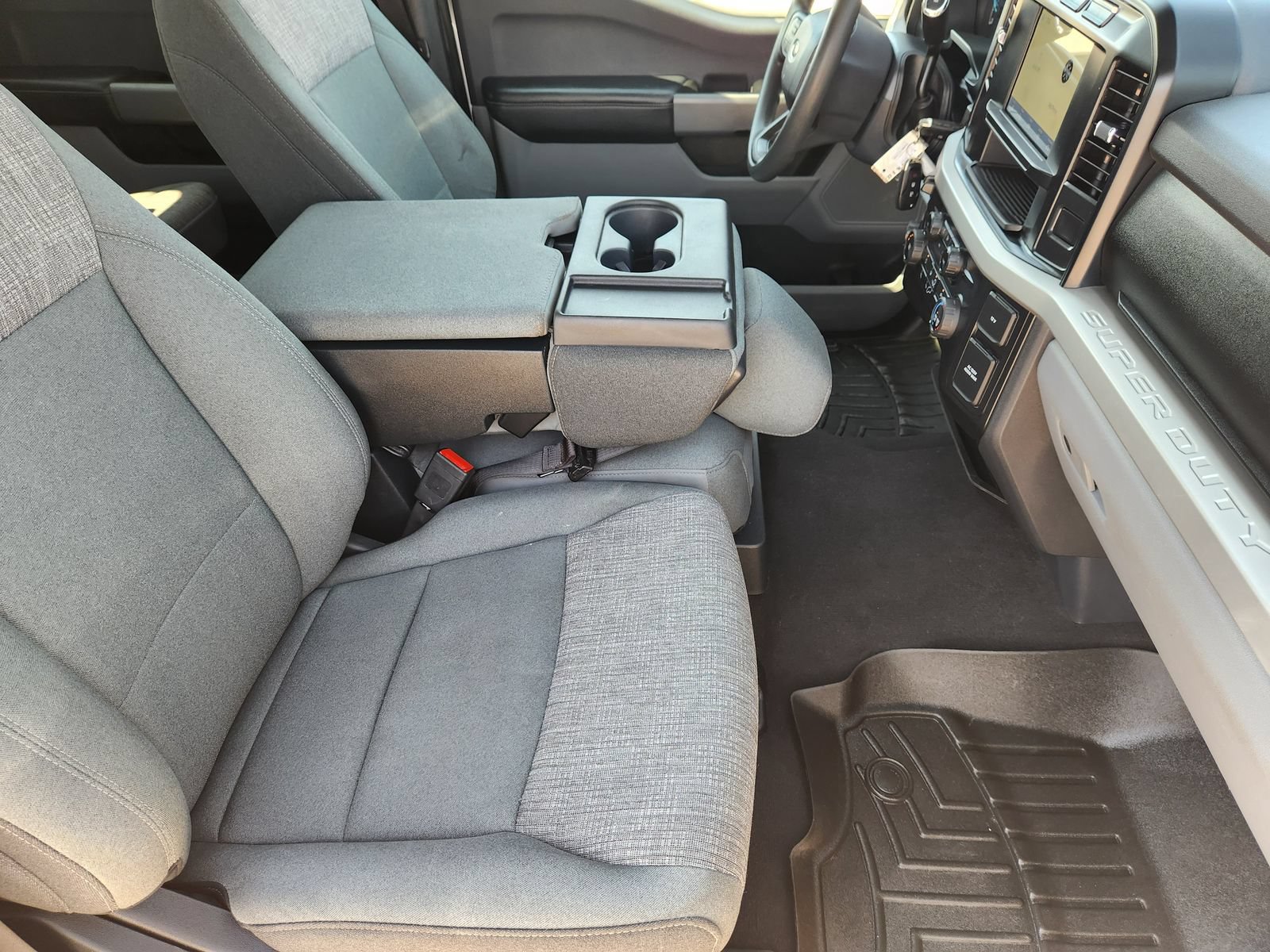 Certified 2024 Ford F250 XLT AWD/4WD image 16