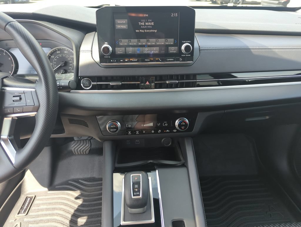 Used 2024 Mitsubishi Outlander ES AWD/4WD image 25