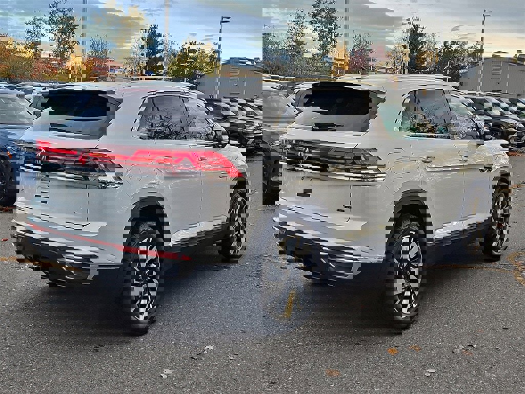 New 2026 Volkswagen Atlas Cross Sport SEL image 3