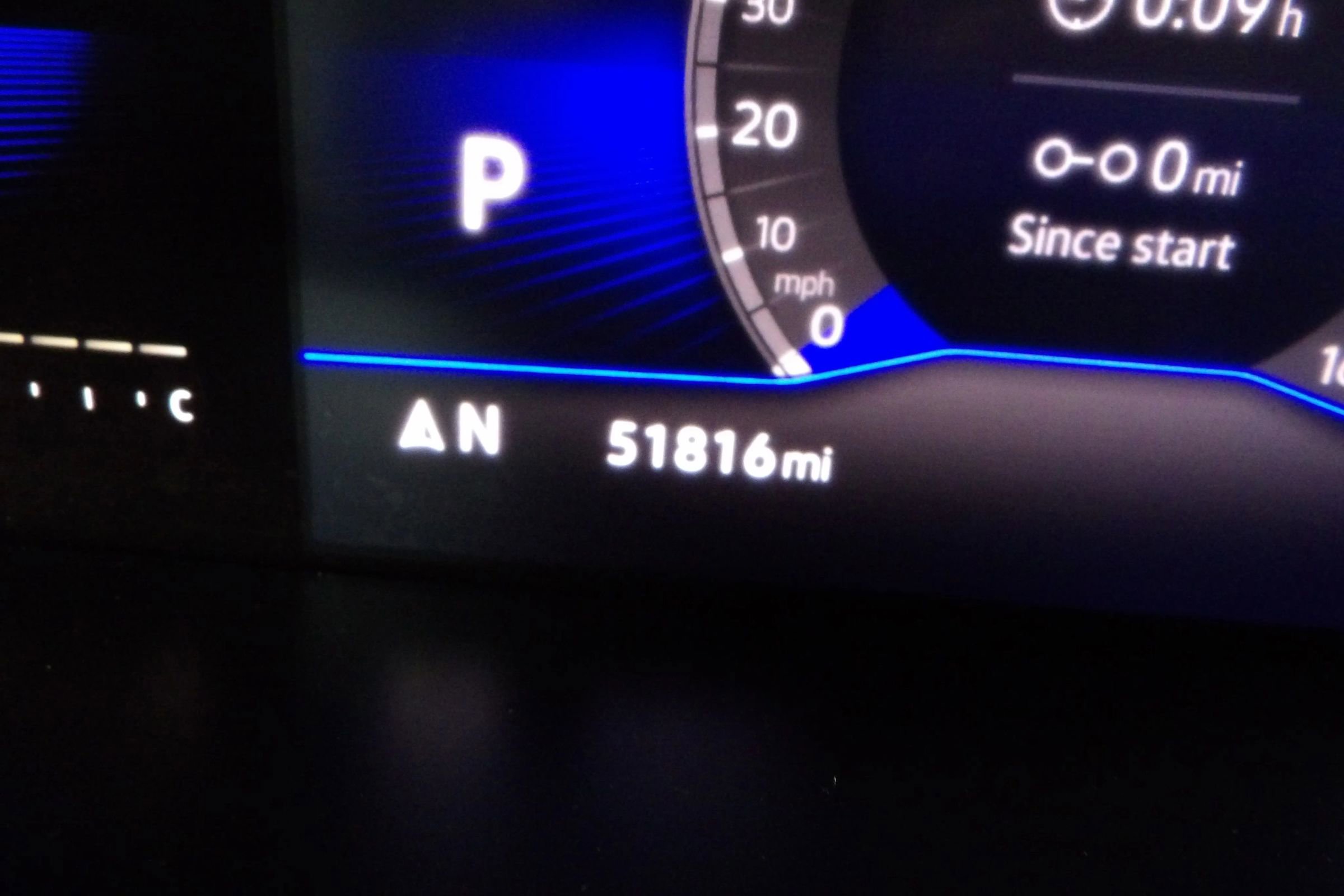 Used 2022 Volkswagen Tiguan SE w/ Panoramic Sunroof Package FWD image 25