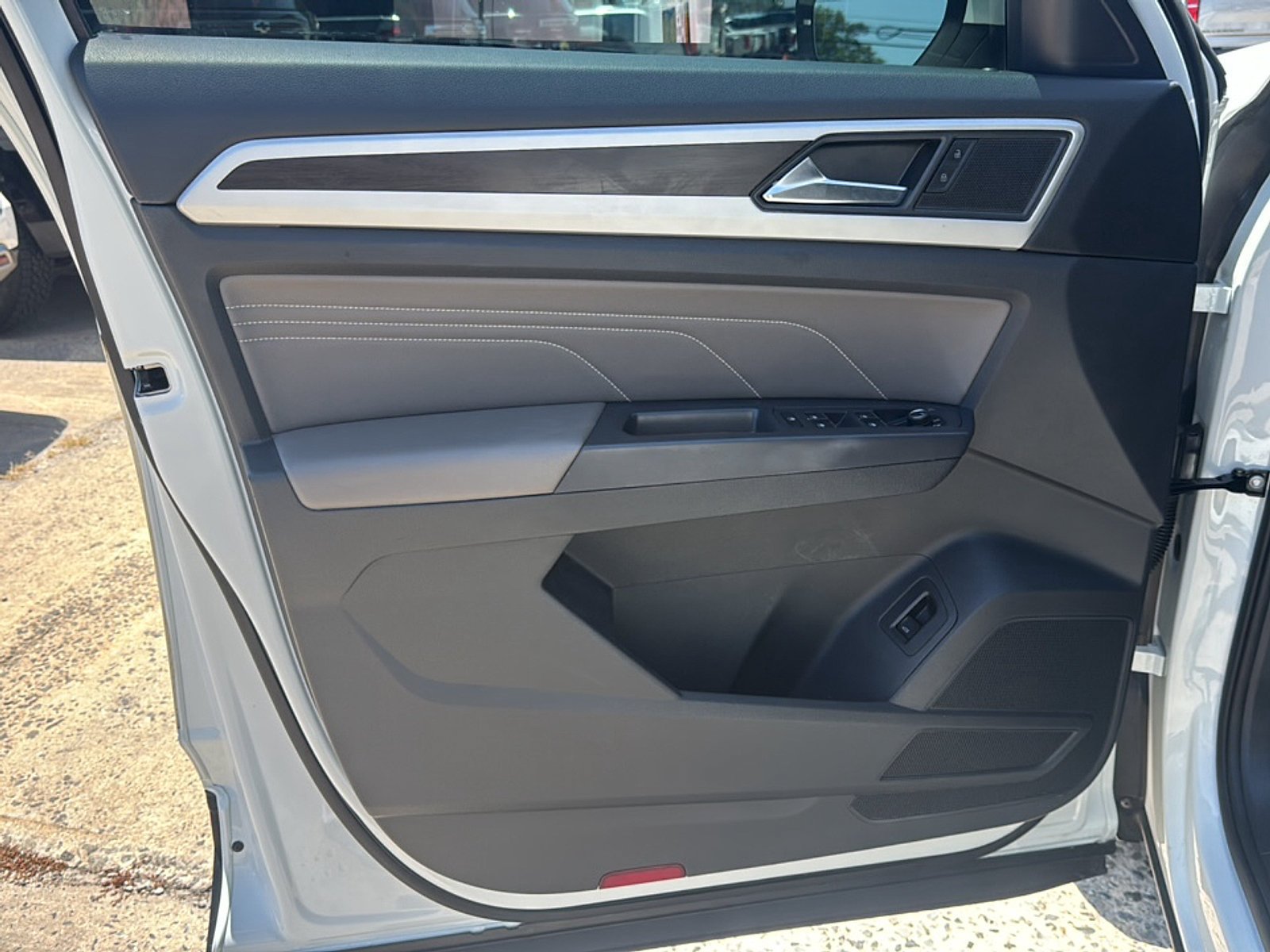 Used 2021 Volkswagen Atlas SE FWD image 15