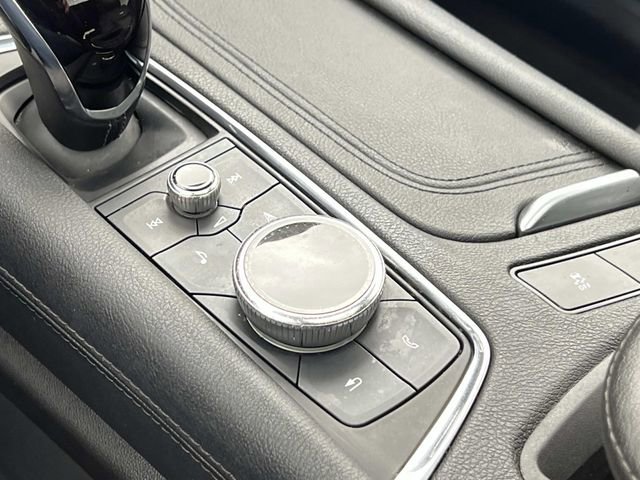 Certified 2022 Cadillac XT5 Premium Luxury FWD image 23