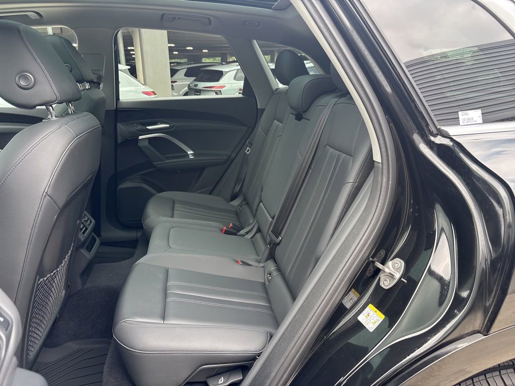 Used 2025 Audi Q5 Premium w/ Convenience Package AWD/4WD image 14