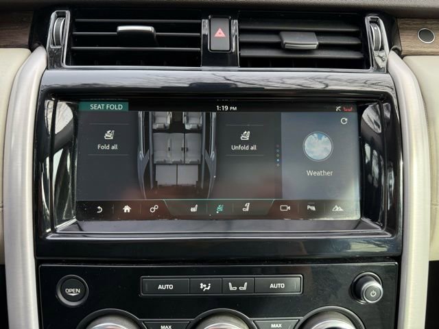 Used 2017 Land Rover Discovery HSE Luxury image 22