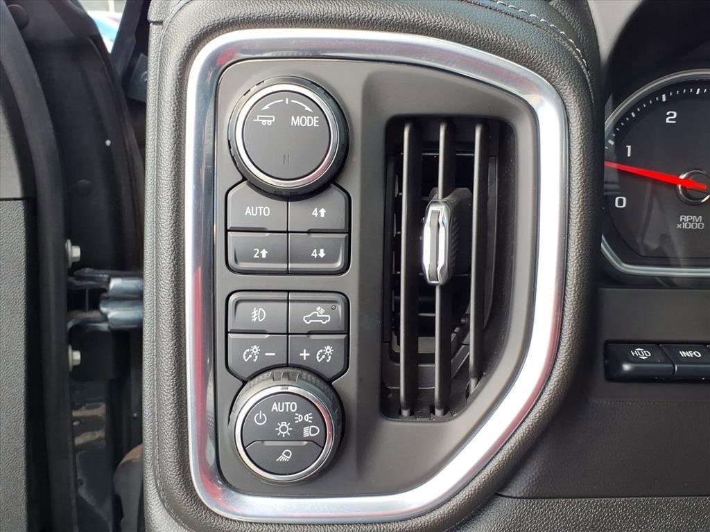 Certified 2020 Chevrolet Silverado 2500 LTZ w/ LTZ Premium Package image 19